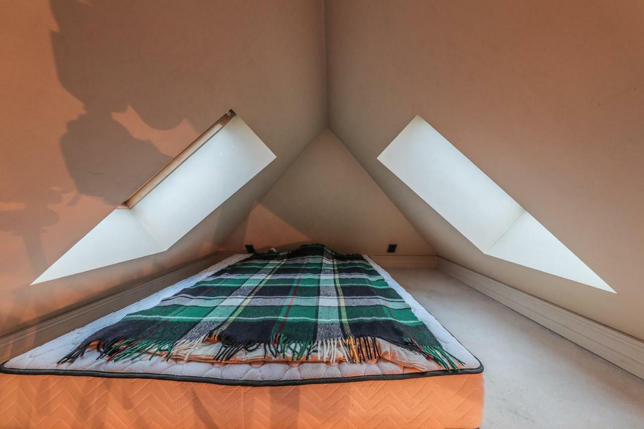 Airhome - Wooden Life Talin